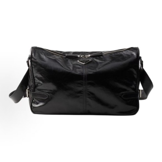 PRADA enamel metal triangular logo zipper opening and closing single-shoulder crossbody bag, regular men\'s black style